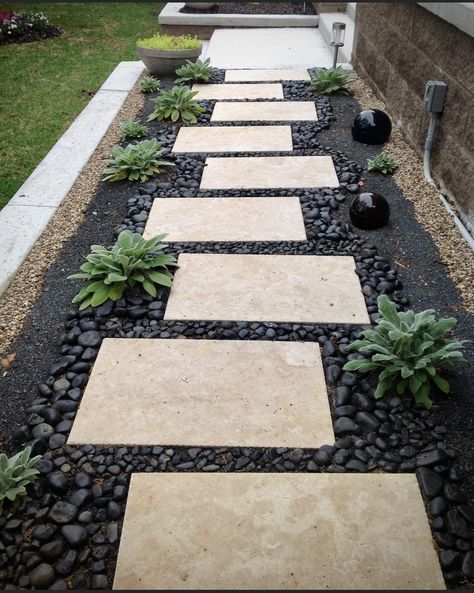 Side Entrance Landscaping Ideas, Paver Pathway To Front Door, Black Stone Walkway, Small Backyard Pathway Ideas, Backyard Paver Pathway Ideas, Large Rectangular Pavers, Sidewalk Entrance Ideas, Pebble Stone Pathway, Paver Walkway With Mulch