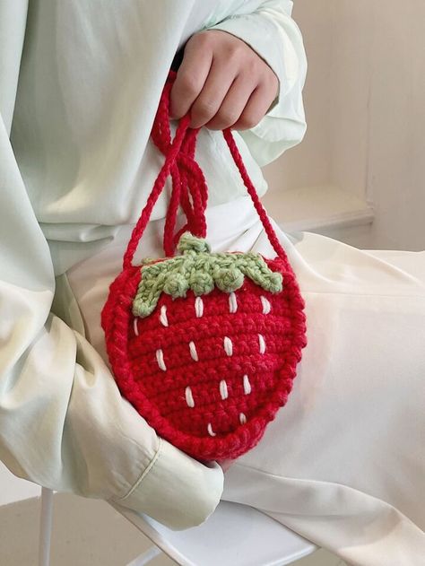 Strawberry Design, Crochet Strawberry, Wool Bags, Crochet Wool, Bag Women Fashion, Crochet Quilt, Cute Strawberry, Crochet Cross, Novelty Bags