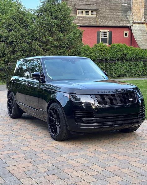 Best First Car, Range Rover Svr, Range Rover Sv, Range Rover Black, Land Rover Car, Range Rover Car, Luxury Cars Range Rover, Range Rover Supercharged, Car Goals