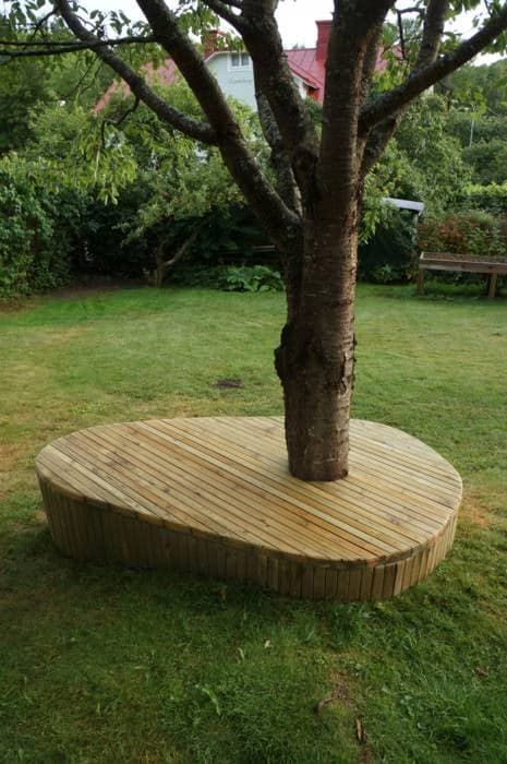 Gazebo Around Tree, Tree Chairs Ideas, Tree Surround Bench, Diy Tree Bench, Circle Bench Around Tree, Benches Around Trees, Round Bench Around Tree, Tree Bench Wrap Around, Seat Around Tree