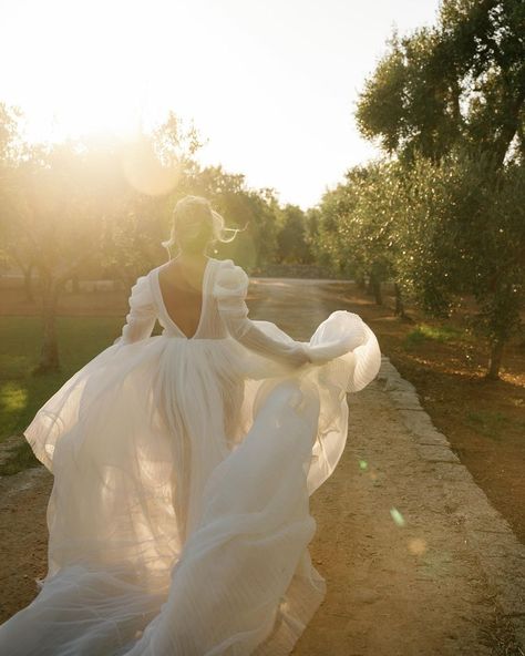 Running Wedding Photos, Wood Elopement, Running Bride, Bride Running, Bridal Aesthetic, San Francisco Wedding Photography, Wedding Photo List, Bridal Styled Shoot, Wedding Reception Dinner