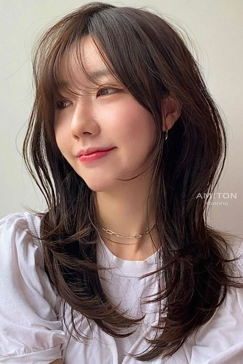 55+ Trendiest Korean Hairstyles and Haircuts for Women Diamond Face Haircut, Korean Hair Styles, 2022 Haircut, Korean Hairstyles Women, Korean Bangs, Korean Hairstyles, Korean Haircut, Korean Hair Color, Natural Beauty Hacks