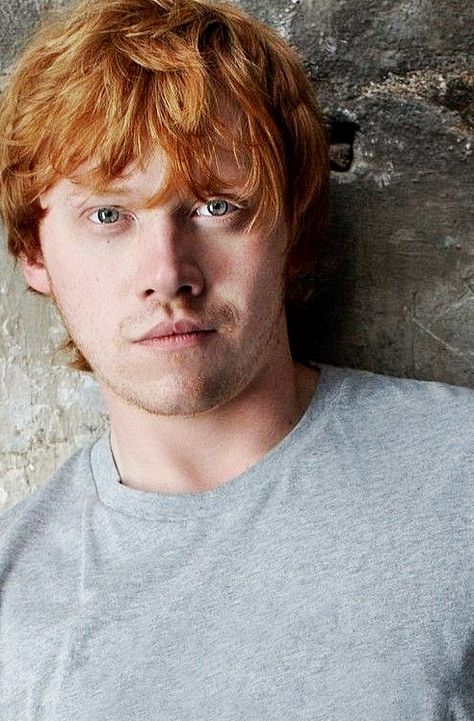 Rupert Grint Rupert Grint Ron Weasley, Film Harry Potter, Weasley Harry Potter, Harry Potter Ron Weasley, Ronald Weasley, Harry Potter Ron, Rupert Grint, Images Harry Potter, Potter Facts