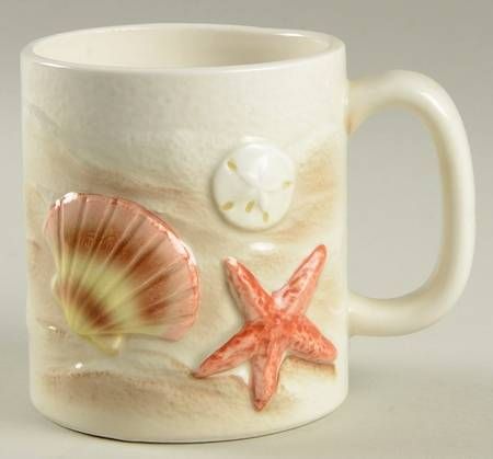 Ocean Inspired Ceramics, Clay Cup Ideas, Fish Core, Ocean Ceramics, Shell Mug, Ocean Pottery, Sea Ceramics, House Fever, Ideas Ceramica