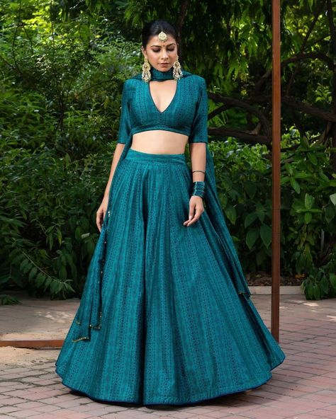 Lahanga Design Latest Simple, Lahenga Design Latest, Lahanga Design Latest, Simple Lehenga, Indian Outfits Lehenga, Lehenga Designs Simple, Traditional Indian Dress, Casual Indian Fashion, Indian Dresses Traditional