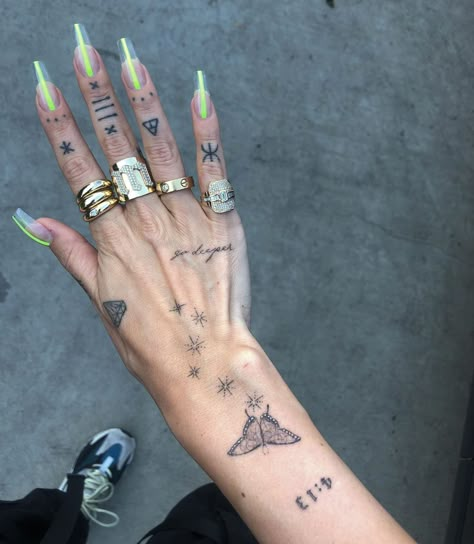 Maeve Reilly on Instagram: “Grateful for my newest tattoo by @_dr_woo_  Needed to document this transformative chapter of my life. I have learned throughout my life…” Maeve Reilly, Nail Design Glitter, Dr Woo, Beige Nails, Dainty Tattoos, Aesthetic Tattoo, Little Tattoos, Piercing Tattoo, Couple Tattoos