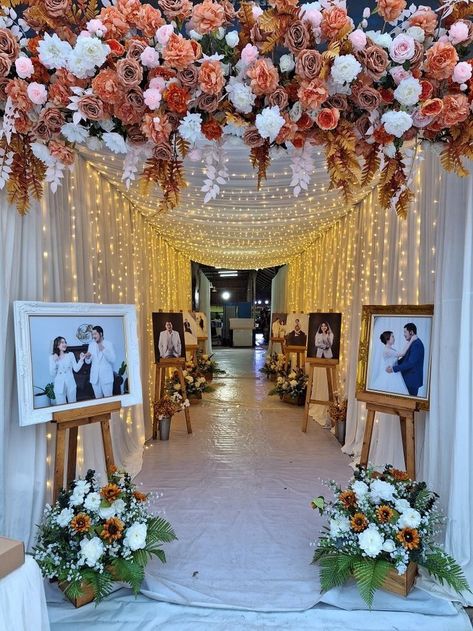 Marriage Backdrop Decoration, Wedding Photo Entrance, Reception Entrance Decor, Wedding Entrance Decoration, Dekor Pelaminan, Dekorasi Wedding, Wedding Reception Entrance, Reception Entrance, Wedding Reception Backdrop