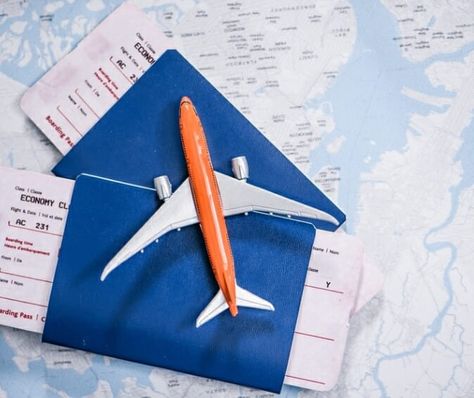 Before you book or buy your plane tickets check out these smart money saving tips! You can save on your airline tickets by using the right sites, buying on the right day and even flying on specific days of the week! Find out what airline experts have shared to help you get the lowest price on airfare. #travel #savemoney #airlinetickets #plantickets Lowest Price, Tin, Travel