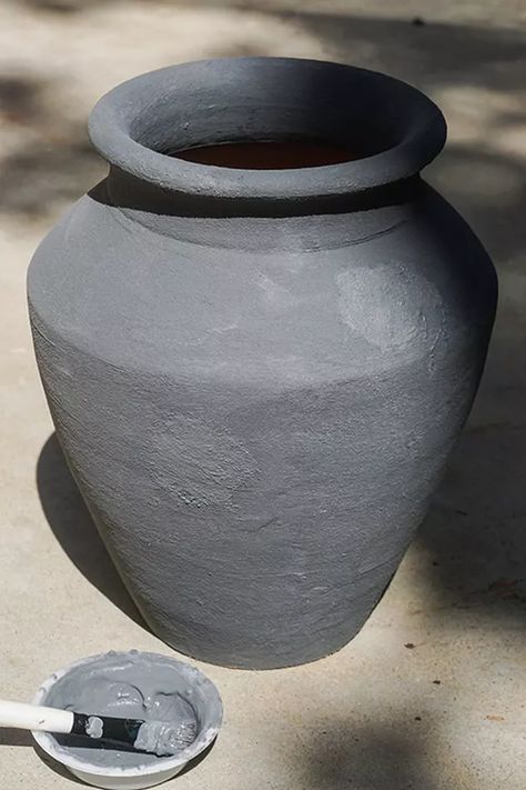 Diy Vase With Baking Soda, Painting Vases With Baking Soda, Paint And Baking Soda Vases, Baking Soda Paint Vase, Baking Soda And Acrylic Paint, Painting With Baking Soda, Baking Soda Painting, Paint Ceramic Vase, Make Textured Paint