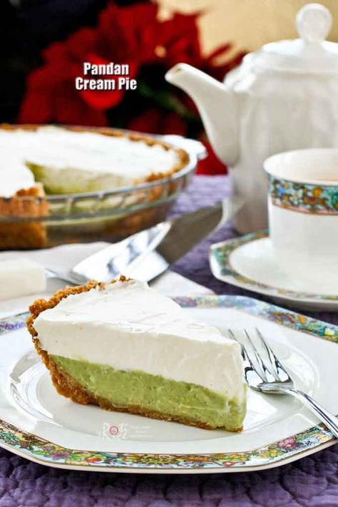 Pandan Custard, Malaysian Dessert, Pandan Cake, Cream Pie Recipes, Pie Tart, Malaysian Food, Asian Desserts, Irish Recipes, Graham Cracker