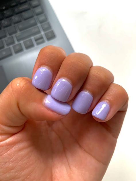 Short Dip Nails Summer 2023, Very Very Short Acrylic Nails, Short Acrylic Nail Colors, Jell Nails Short, Gel No Chip Nails, Shirt Dip Nails, Simple Gel Nails Short Purple, Purple Dipped Nails, Light Purple Gel Nails Short