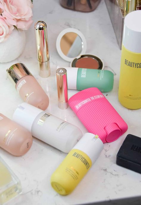 Countertime Beautycounter, Beautycounter Foundation, Beautycounter Images, Beautycounter Sunscreen, Beautycounter Makeup, Skin Care Collection, Chemical Sunscreen, Beauty Finds, Beauty Companies