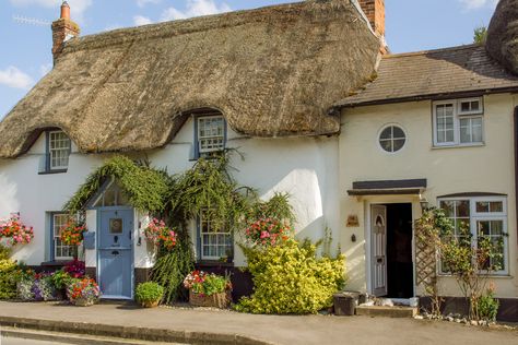 https://flic.kr/p/pwUd2X | Beautiful cottages at Haxton in Wiltshire British Cottage, English Country Cottages, Cute Cottages, Storybook Homes, Thatched House, English Country Cottage, Roof House, Stone Cottages, Cottage Exterior