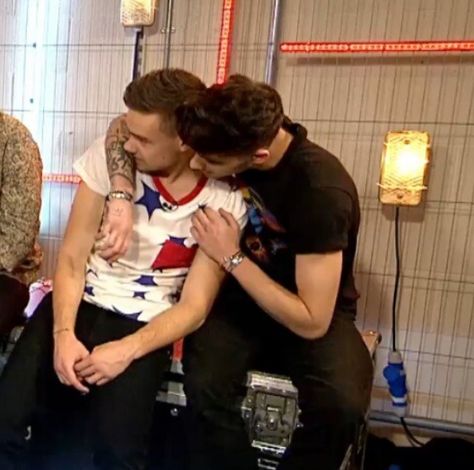 Cuddling Ziam Mayne, Always In My Heart, Oh My God, Zayn Malik, My God, One Direction, Oh My, My Heart, We Heart It