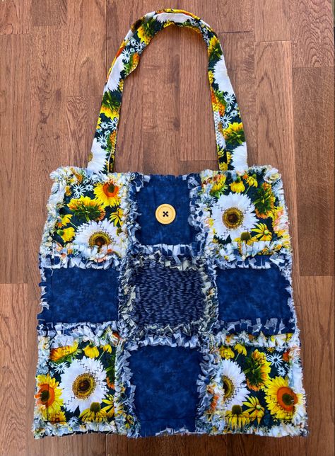 Excited to share this item from my #etsy shop: Blue Daisy Rag Quilt Bag #summerbag #blueandyellowbag #daisy #daisybag #cutebag https://etsy.me/3yLZvQT Quilt Bags, Sunflower Bag, Flannel Rag Quilts, Daisy Bags, Teal Butterfly, Polka Dot Bags, Quilt Bag, Quilted Purse, Sunflower Gifts