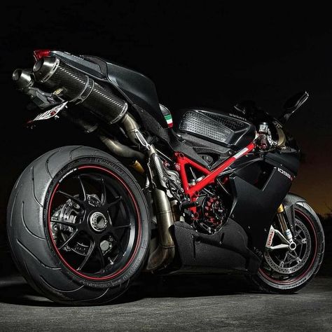 Ducati 1098 Ducati 1098s, Lamborghini Lm002, Bikes And Cars, Ducati 1198, Ducati 1098, Moto Wallpapers, Ducati Cafe Racer, Ducati Sport Classic, Ducati 848