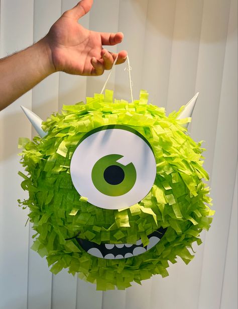 Monster University Party Ideas, Monster Inc Balloon Decor, Diy Monster Pinata, Piñata Monster Inc, Dulceros Monster Inc, Birthday Pinata, Diy Monsters, Monster Inc Birthday, Monster Party