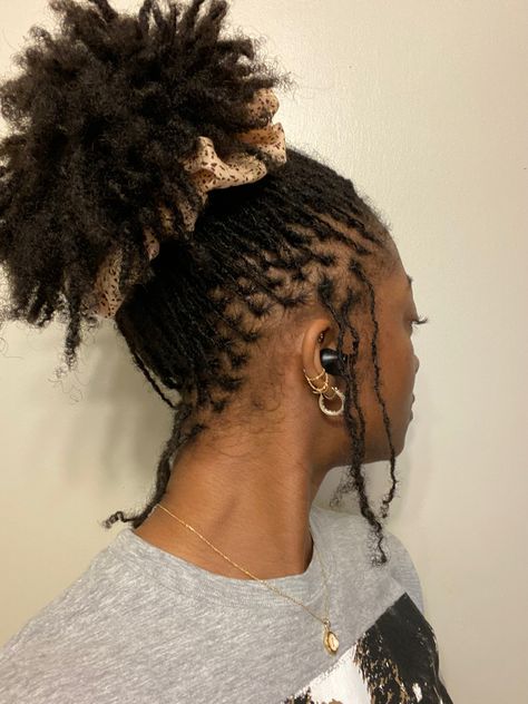 How To Style Starter Microlocs, Micro Locs Starter With Extensions, Loc Bob On Micro Locs, Micro Hair Extensions, Locs Micro, Sister Locs Vs Microlocs, Natural Hair Flat Twist, Dreadlocks Hair Care, Hair Tea