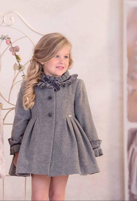 260217A--- Magical Childhood, Fashion Show Dresses, Kids Winter Fashion, Blouse Casual Fashion, Kids Dress Patterns, Baby Dress Design, Baby Dress Patterns, Fashion Drawing Dresses