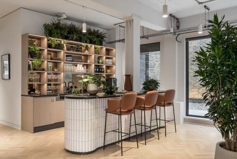 Fora 22 Berners Street Coworking Offices - London | Office Snapshots Coworking Space Design, Office Pantry, Coworking Office, Office Fit Out, Green Office, Luxurious Showers, Cove Lighting, Health Wellbeing, Collaboration Space