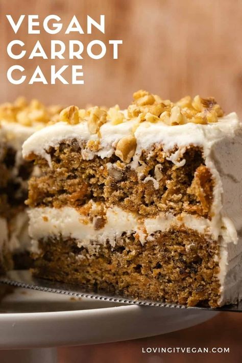 Moist and rich vegan carrot cake with a wholesome flavor and gorgeous color. Topped with lemon buttercream frosting and crushed walnuts. | lovingitvegan.com Vegan Carrot Cake Recipe, Vegan Carrot Cake, Gluten Free Carrot Cake, Cake Carrot, Vegan Baking Recipes, Vegan Carrot Cakes, Dessert Vegan, Vegan Cake Recipes, Duncan Hines