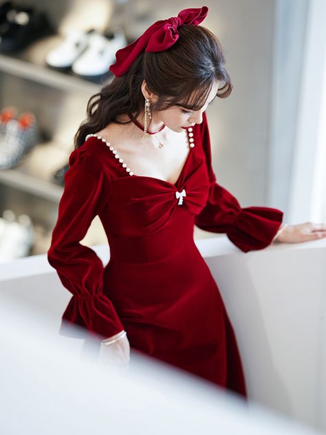 A Toast to Your Lover Vintage Classic Lolita Long OP Dress Elegant Long Dresses With Sleeves, Aesthetic Prom Dress Korean, Cottagecore Formal Dress, Red Dress For Valentines Day, Christmas Dress Aesthetic, Red Valentines Dress, Red Christmas Dresses, Cute Valentines Outfits For Women, Outfits Rojos