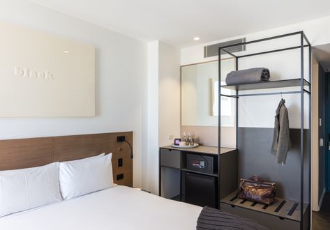 Felix Hotel, Sydney Industrial Hotel Room Design, Business Hotel Room, Micro Hotel Room Design, Open Wardrobe Hotel Room, Hotel Room Wardrobe And Luggage Rack, Hotel Interior Bedroom, Hotel Minibar, Small Hotel Room, Apartemen Studio