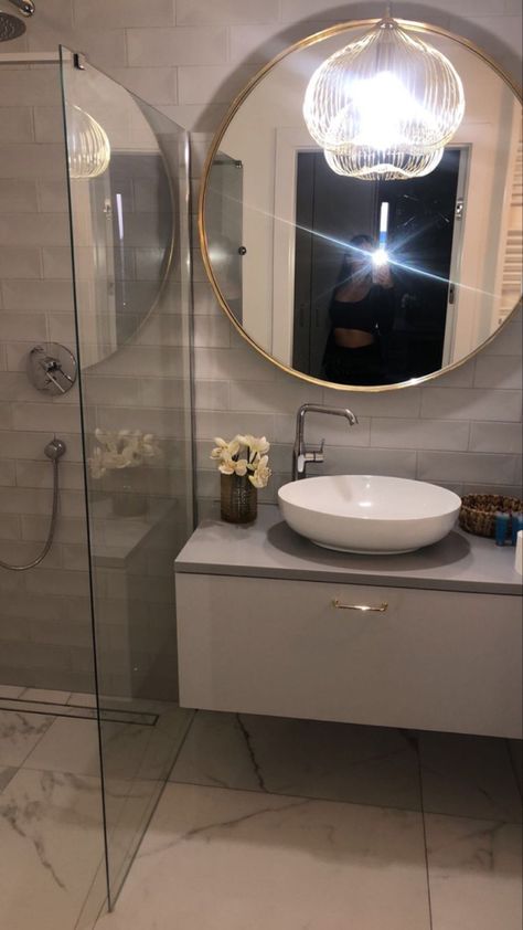 Bathroom Snapchat Story, Bathroom Snapchat, Shirin David, Create Reality, Snapchat Story, Photo Instagram, Aesthetic Iphone Wallpaper, Round Mirror Bathroom, Photo Poses