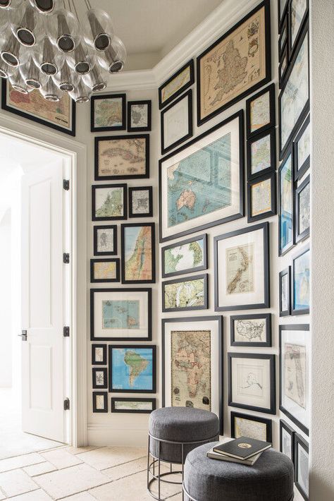 Map Gallery Wall Ideas, Wall Of Maps, Map Gallery Wall, Family Photo Gallery Wall, Perfect Gallery Wall, Photo Wall Gallery, Boutique Interior Design, Hygge Home, Office Makeover