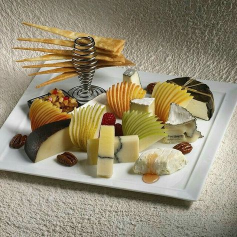 Cheese Plate Beautiful Food Presentation, Plating Presentation, Cheese And Crackers, Plating Ideas, Cheese Platter, Molecular Gastronomy, Wine And Cheese, Cheese Boards, Cheese Platters