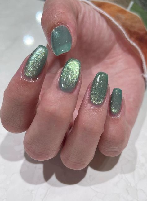 Green Velvet Nails, Tokyo Harajuku, Velvet Nails, Makeup Nails Art, Hello Nails, Gel Nail Art Designs, Cute Nail Art Designs, Vacation Nails, Cat Eye Nails