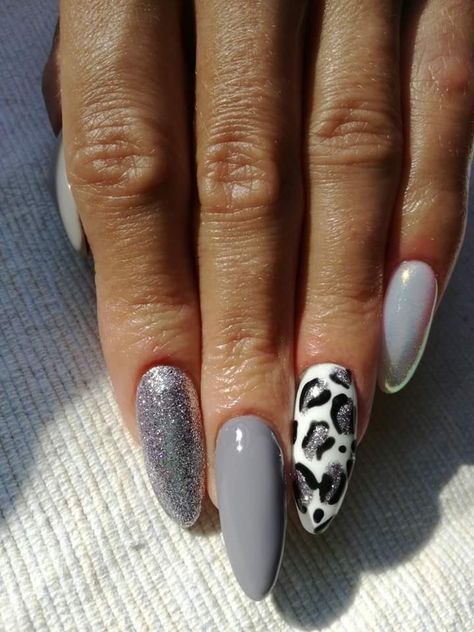 Grey Animal Print Nails, Gray Oval Nails, Grey Leopard Print Nails, Grey Cheetah Nails, January Nail Designs 2024, Biab Nail Design Autumn, Gray Leopard Nails, Grey Leopard Nails, Gray Nail Ideas