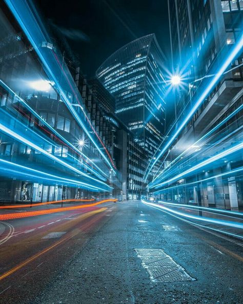 City Night Background, City Photography Night, Uk Background, Night City Street, Long Exposure Portrait, Light Trail Photography, Trail Photography, Epic Backgrounds, Background Effect