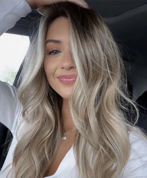 Ash Blonde Hair Balayage, Hair Education, Bronde Hair, Money Piece, Blonde Hair Inspiration, Balayage Hair Blonde, Blonde Hair Looks, Hair Affair, Platinum Blonde Hair