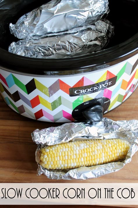 Slow Cooker Corn, Crock Pot Corn, Camping Foods, Hot Corn, Hot Chili Sauce, Bbq Ideas, Corn On The Cob, Corn Recipes, Corn On Cob