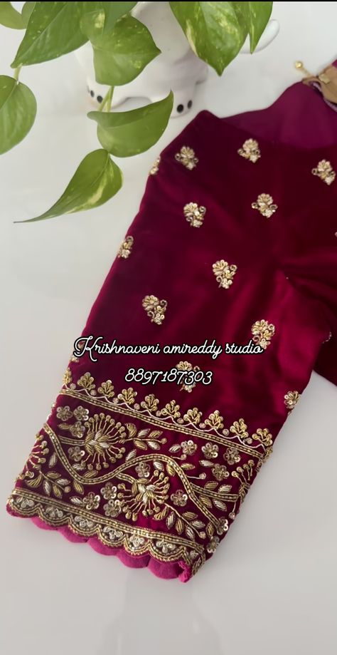 Wedding Kobbari Bondam Designs, Maroon Blouse Designs, Exclusive Blouse Designs, Green Blouse Designs, Maggam Blouse, Blouse Works, Blouse Designs Catalogue, Latest Blouse Designs Pattern, Aari Blouse