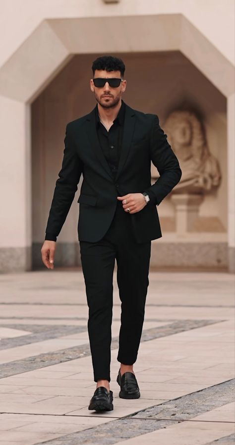 Black Blezars Outfits For Men, Black Coat Outfit Men Formal, Mens Wedding Guest Outfit Black, Black Outfit Men Casual Classy, Black Suit Men Casual, Men Suit Photoshoot, Graduation Outfit Men, Black Suit Black Shirt, Boys Prom Outfit Ideas