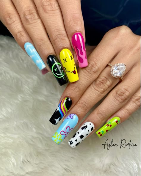 2000s Nail Art Designs, Neon Rave Nails, Nail Designs 2025, Trippy Nails, Rave Nails, Freestyle Nails, Nail Vibes, Nails Paint, Stiletto Nail Art