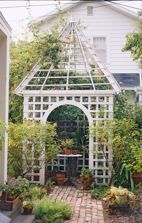 Enclosed Garden Structures, Lath House, Enclosed Garden, Backyard Structures, Ground Anchor, Lattice Structure, White Trellis, Arbors Trellis, Outdoor Structure