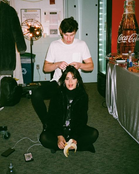 This Picture of Shawn Mendes Braiding Camila Cabello’s Hair Is Too Precious For Words Shawn Mendes Shows, Camila Cabello Hair, Shawn And Camila, Shawn Mendes Gif, Shawn Mendes Tour, Shawn Mendes Quotes, Shawn Mendes Lyrics, Shawn Mendes Concert, Shawn Mendes Funny