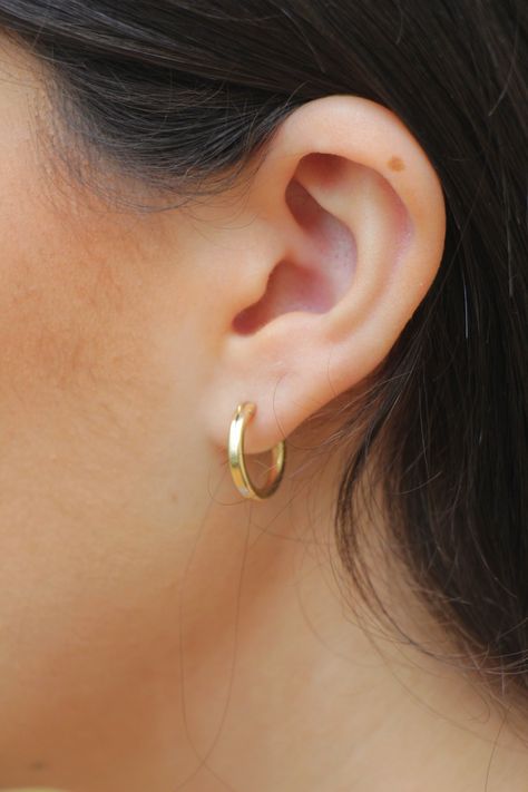 Excited to share the latest addition to my #etsy shop: 14K Gold filled Hoops, 15mm - 45mm circle Hoop Earrings, Small Medium large gold hoop earrings, simple hoops, minimalist light hoops jewelry #jewelry #earrings #gold #girls #minimalist #love #lovefriendship #circle #birthday #hoop #hoopearrings #goldfilled #goldhoops https://etsy.me/2SNjKGm Women Circle, October Birthstone Jewelry, Double Piercing, Small Gold Hoop Earrings, Gold Filled Hoops, Gold Filled Earrings, Simple Jewelry, Simple Earrings, Circle Earrings