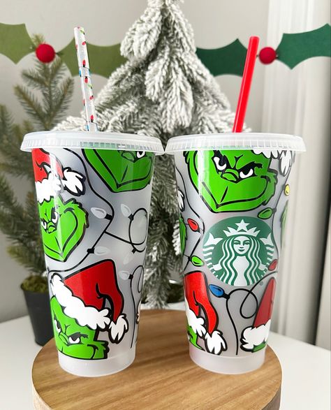 Grinch Tumbler, Grinch Santa, Cricut Christmas Ideas, Chihuahua Art, Tumbler Christmas, Cold Cups, Kids Cups, Christmas Cup, Kids Tumbler