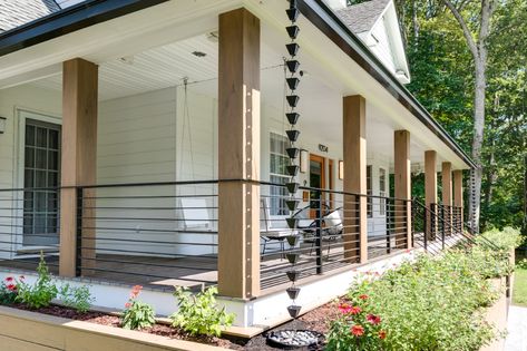 Front Porches Farmhouse, Rails For Front Porch, Modernize Front Porch, Front Porch Styles, Renovated Front Porch, Porch Architecture Design, One Story Front Porch Ideas, Front Porch Exterior Ideas, 2 Story Front Porch Ideas