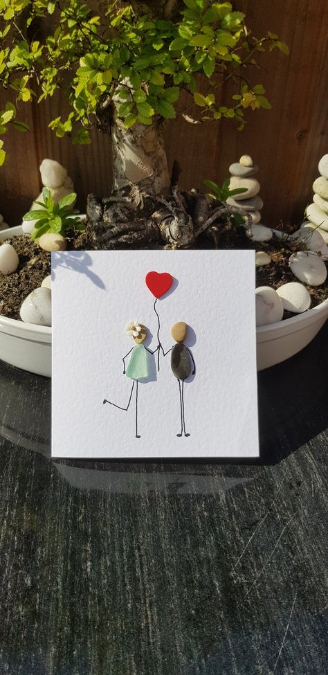 Rock Art Wedding Couple, Pebble Art Valentines Day, Pebble Art Bride And Groom, Stone Pictures Pebble Art Wedding, Pebble Art Wedding Couple, Anniversary Canvas, Valentines Day Cards Handmade, House Craft, Stone Pictures Pebble Art