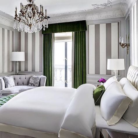 35-@stregisnewyork1-Instagram | Décor 14.10.15-This Is Glamorous St Regis New York, Color Duos, St Regis Hotel, Honeymoon Style, Ny Trip, Most Luxurious Hotels, Rustic Home Design, St Regis, Luxury Suite