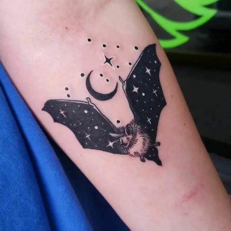 Bat And Moon Tattoo, Mockingbird Tattoo, Moose Tattoo, Robin Tattoo, Bats Tattoo Design, Stag Tattoo, Lizard Tattoo, Mother Nature Tattoos, Tribute Tattoos