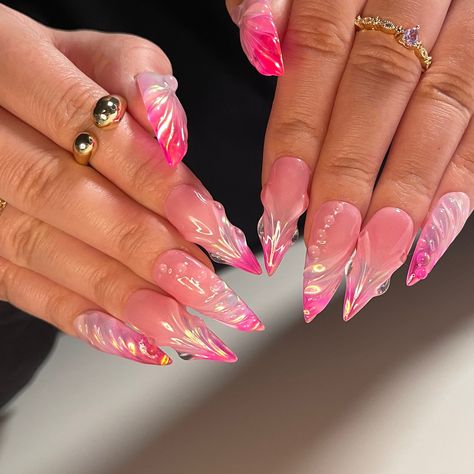 Color French Tip, Nails Vibrant, Japan Nail, Barbie Nails, Unicorn Nails, Modern Nails, Pink Mermaid, Glam Nails, Pink Vibes