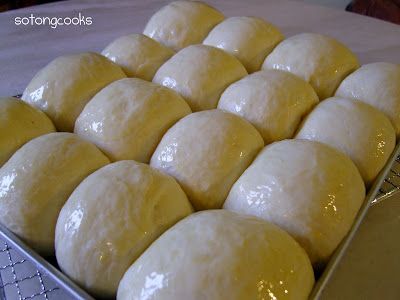 Sotong Cooks - Cooking it my way!: Soft Yoghurt Buns Bread Buns Recipe, Mixing Bowl Cover, Cheese Bread Rolls, Chinese Bakery, Moist Bread, Oven Thermometer, Braided Bread, Boiled Water, Artisan Bread Recipes