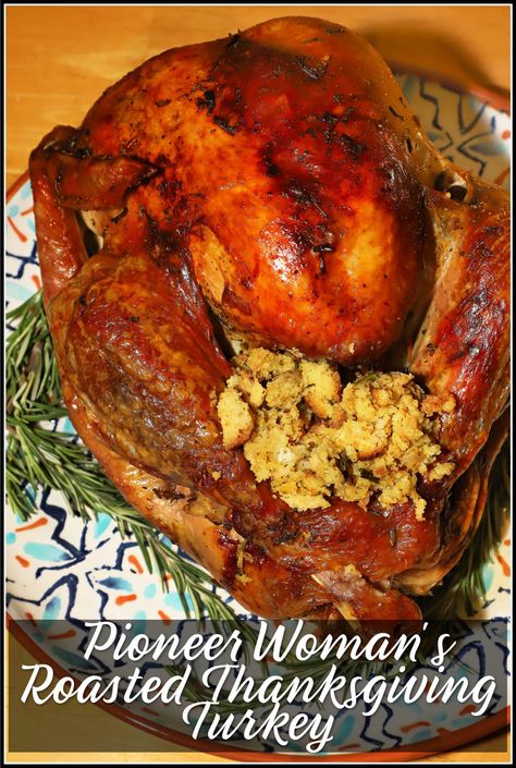 This tried a true recipe from the Pioneer Woman is a favorite of mine because it is slow cooked with an herb butter rub. This makes it perfectly browned, amazingly juicy, and absolutely delicious! You will love this no fuss roasted Thanksgiving turkey and so will your dinner guests! Roasted Thanksgiving Turkey Pioneer Woman, Pioneer Women Turkey Thanksgiving, Pioneer Woman Brine For Turkey, Pioneer Woman Turkey Thanksgiving, Turkey Pioneer Woman, Pioneer Woman Thanksgiving Recipes, Turkey Receipe, Turkey Brine Pioneer Woman, Pioneer Woman Turkey