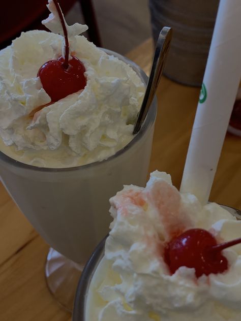 instagram story idea cherry vanilla cream milkshake low exposure photo Cherry Vanilla Aesthetic, Vanilla Milkshake Aesthetic, Milkshake Aesthetic, Lisa Rowe, Vanilla Aesthetic, Cherry Girl, Cherry Vanilla, Instagram Story Idea, Tumblr Food